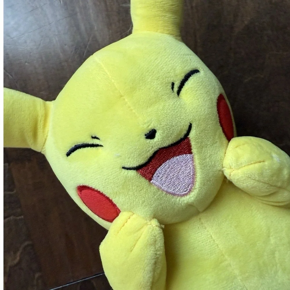 Nintendo Pokémon 2020 Pikachu  8